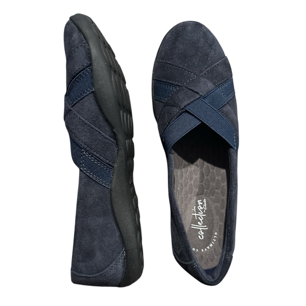 NEW IN BOX WOMEN CLARKS HALEY JAY NAVY LEATHER SUEDE FLAT SHOES